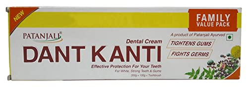 Patanjali Dant Kanti Natural Toothpaste 800G (200G X 4), Super Saver Value Pack, Makes Teeth Strong, Tightens Gums, Gives Cavity Free Smile